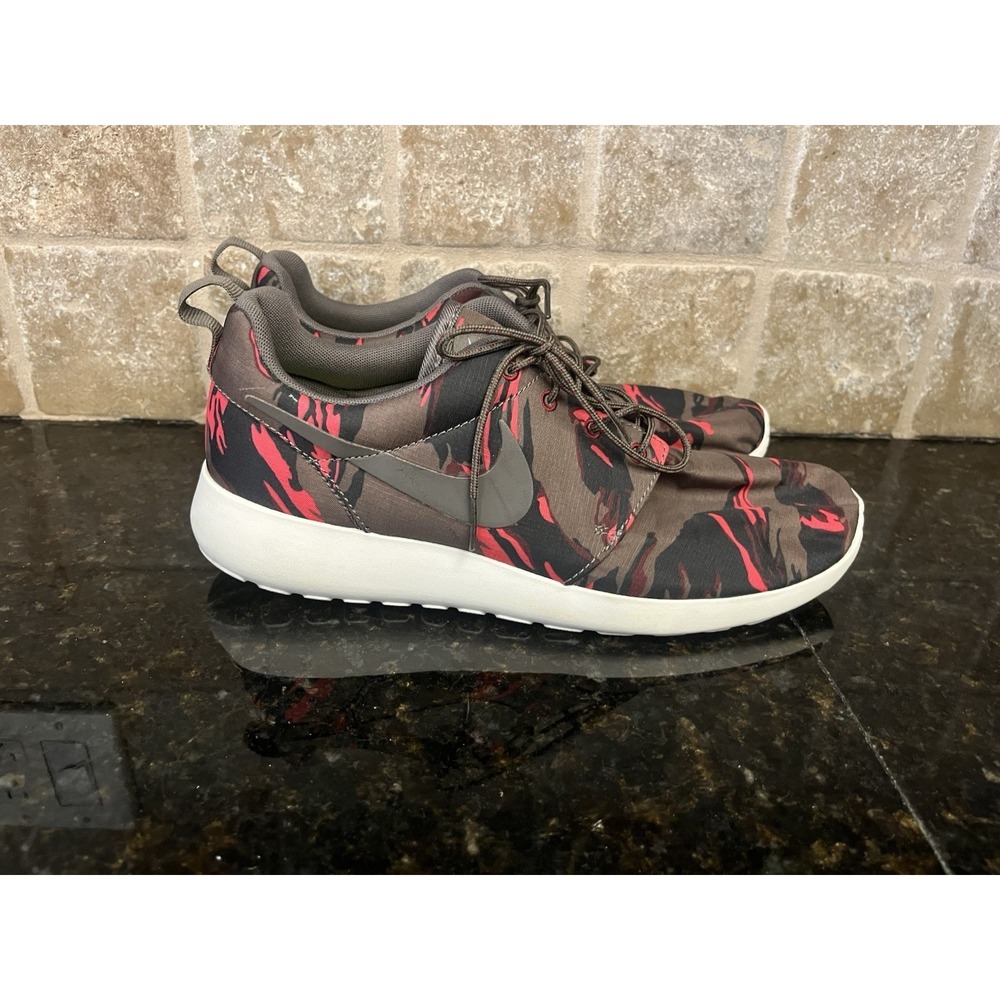 Nike Roshe Run GPX Safari Petra Tiger Camo 555445-221 Men's Size‎ 7.5